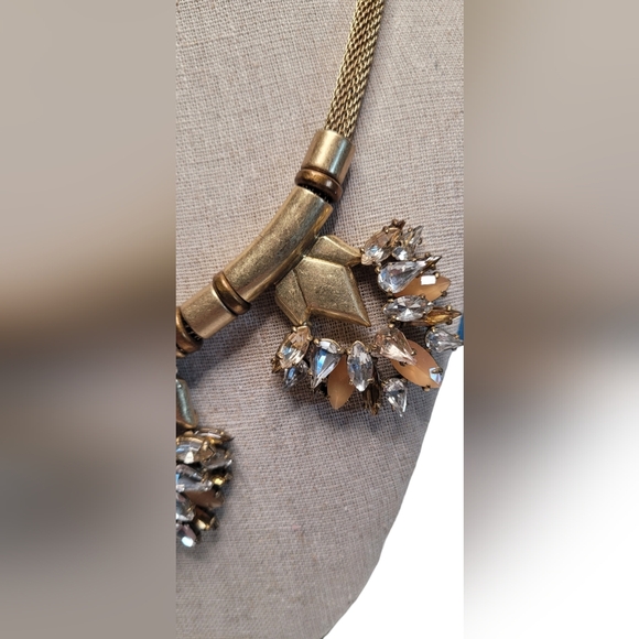 Stella & Dot Helena Statement Necklace - Picture 16 of 16